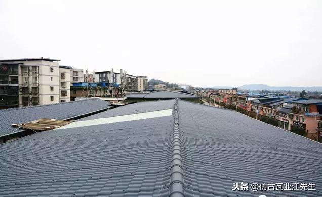 鐵瓦換成了樹脂瓦,龍泉驛區(qū)這些屋面有了大變樣!龍泉人的大機(jī)遇